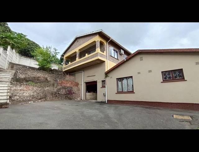 5 BEDROOM HOUSE FOR SALE IN KHARWASTAN